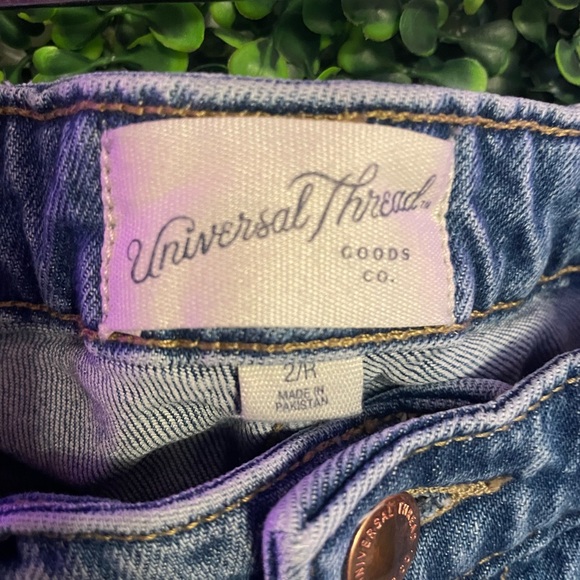 Universal Thread Denim Jeans Size 2 - Picture 2 of 7